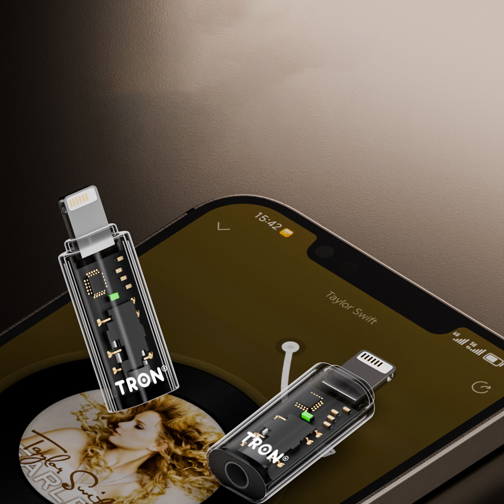 Lightning to Aux Adapter -TR86