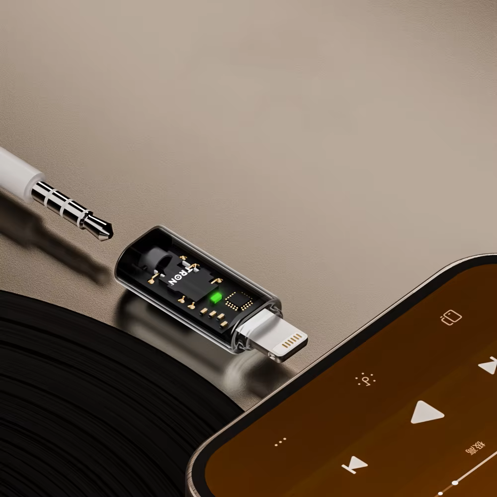 Lightning to Aux Adapter -TR86