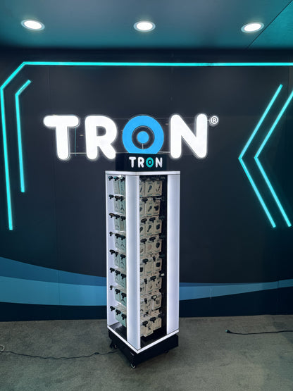 Display Case TR200-140 Products • 70–80 Product Variations •