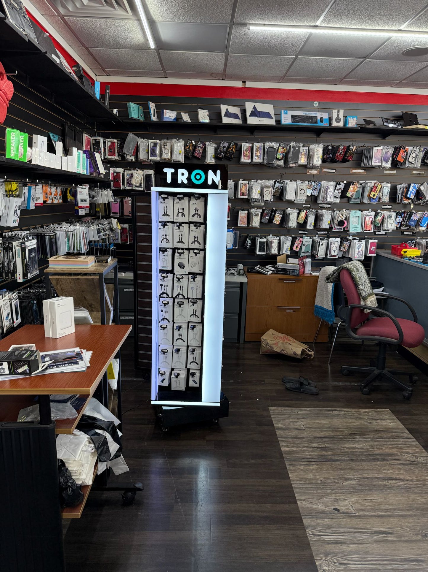 Large Display Case – TR270, 270 PCS (80–85 Variations of Items), 100% Profit Margin